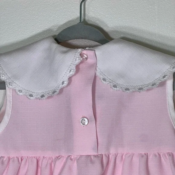 Vintage smocked Pink Dress w/ Embroidered floral Collar & lace trim no flaws 4T - Picture 4 of 6